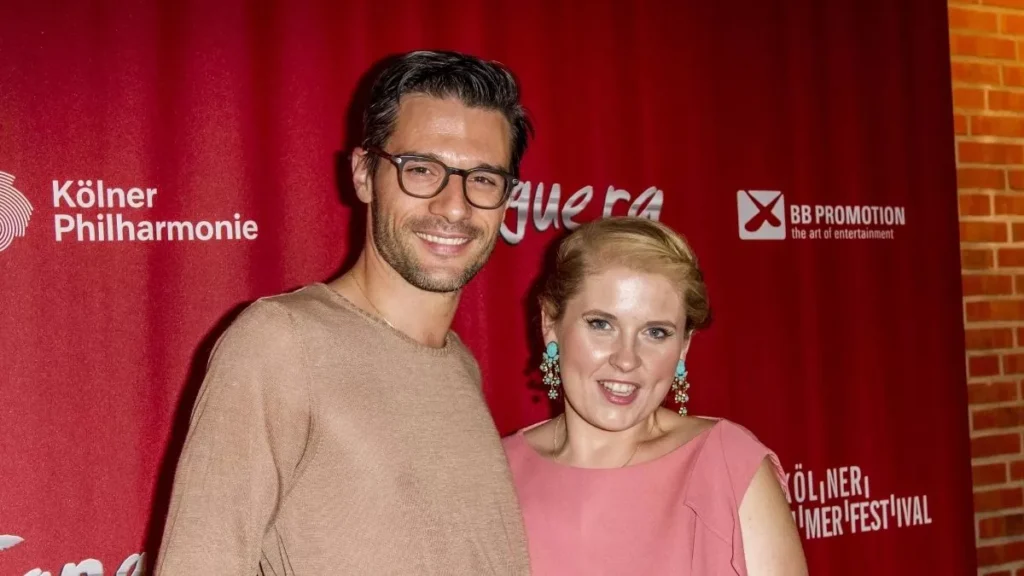 agnes theresa barbara raimond